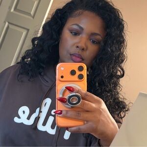 Meet your Posher, Kim